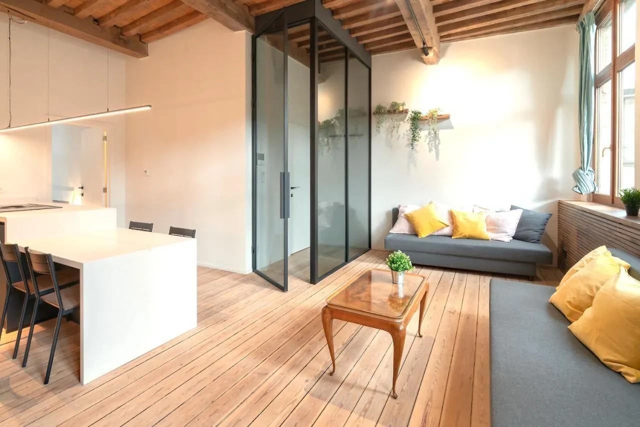The Hendrik Square Apartments Антверпен 0*,  Бельгия